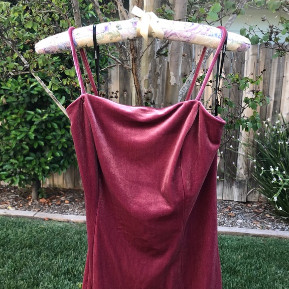 Forever 21 Dresses & Skirts - Forever 21 💕 Pink Velour strap dress